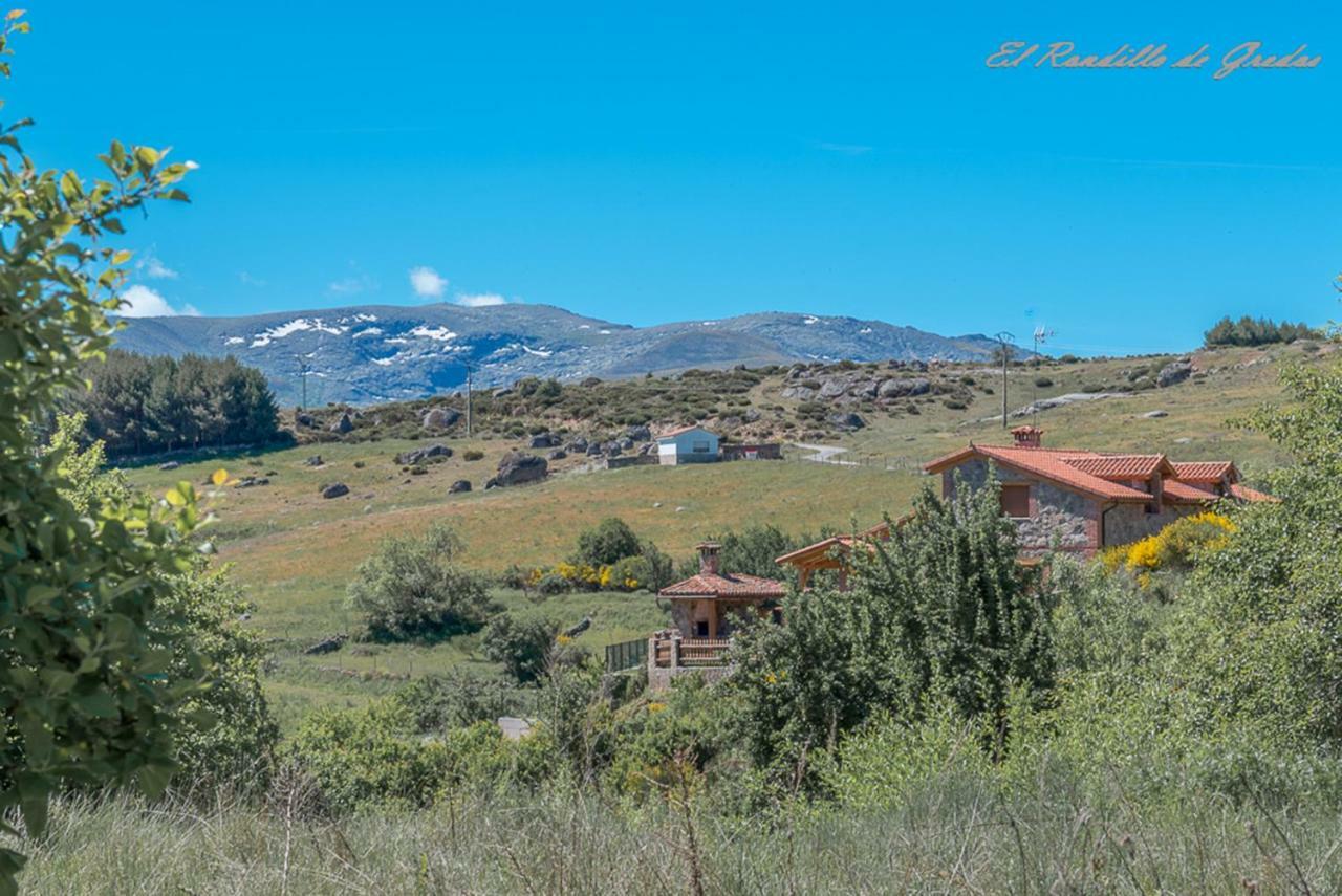 El Rondillo De Gredos Guest House Hoyos del Collado Eksteriør bilde