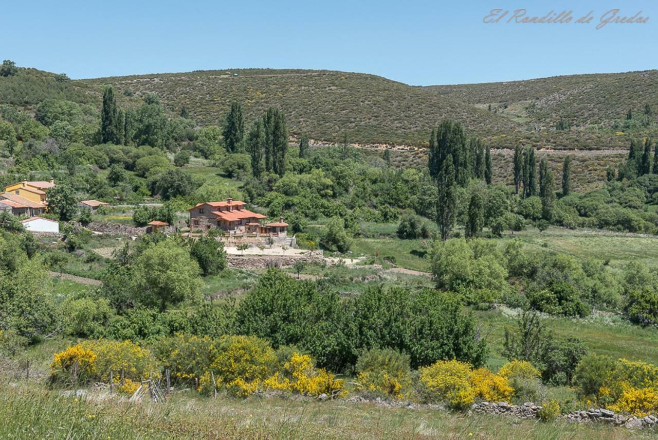 El Rondillo De Gredos Guest House Hoyos del Collado Eksteriør bilde